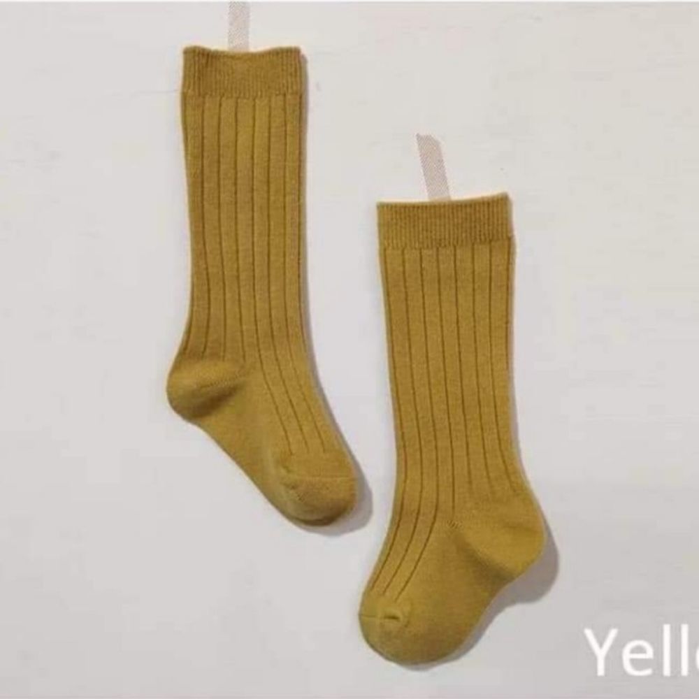 NEW YELLOW KIDS KNEE SOCKS SIZE XL (5-8 YEARS)